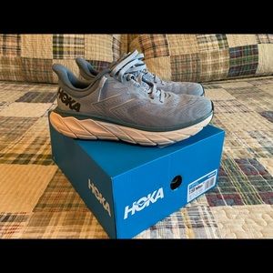 Womens Hoka Arahi Shoes